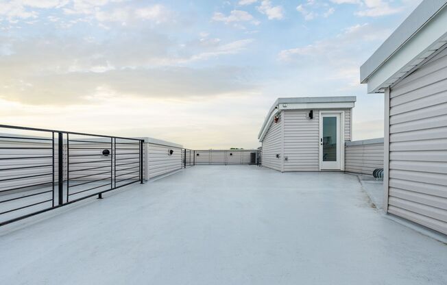 2 beds, 1 bath, 750 sqft, $1,550, Unit 2552-4B