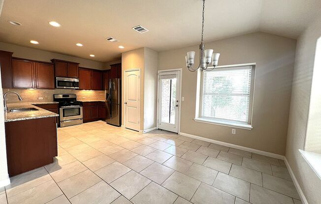 Large 4-Bedroom/3-Bath with two living areas in Northside Meadow - Leander ISD