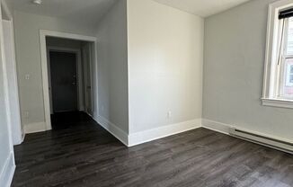 2 beds, 1 bath, 500 sqft, $950, Unit L-03