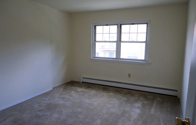 1 bed, 1 bath, 725 sqft, $1,610, Unit 0702