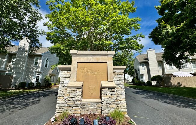 Available 06-15-25! End-Unit Condo w/2 Primary Suites - Some utilities included - All Appliances Convey!