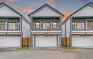 1024 MELNEEKA LN