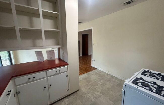 3 beds, 1 bath, $1,550