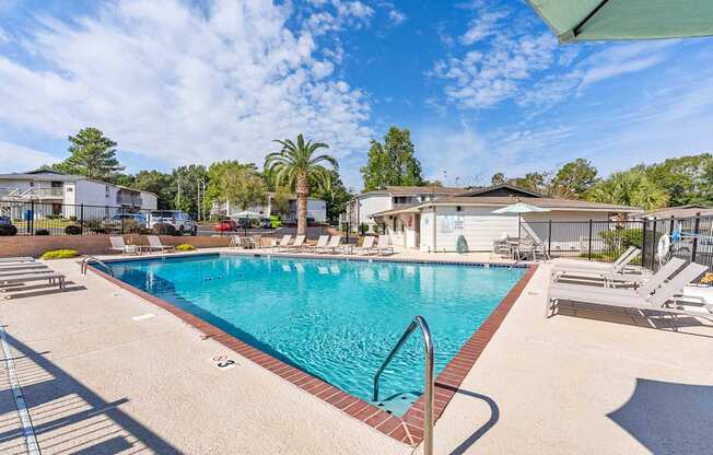 the swimming pool at 701 South Apartments in Mobile, AL