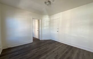 2 beds, 1 bath, $1,195, Unit Unit 2