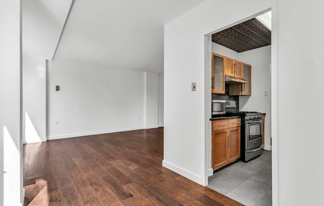 4000 Tunlaw Rd NW, #318