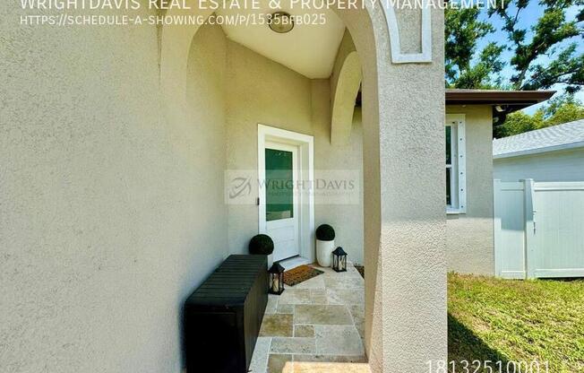 8424 N PACKWOOD AVE