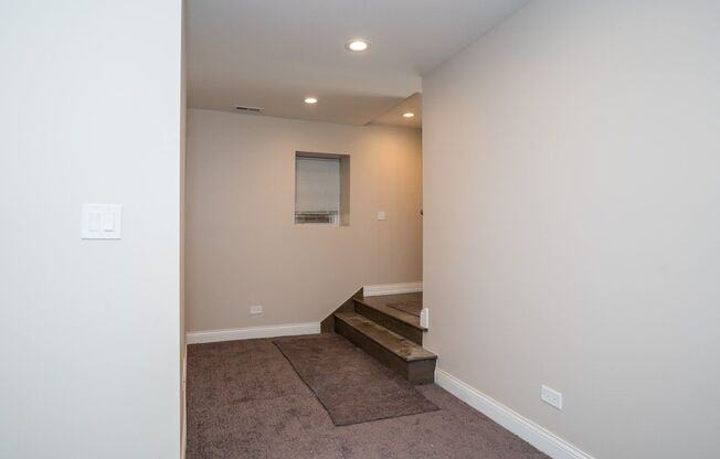 2135 W. 19th St