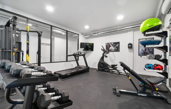 Studio, 1 bath, 351 sqft, $1,199, Unit 119