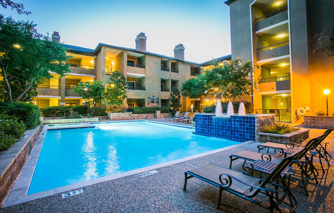 North Dallas TX Apartments with Beautiful Pool with WiFi