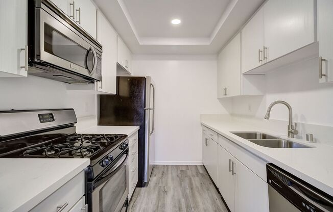 1 bed, 1 bath, 695 sqft, $1,698, Unit 306