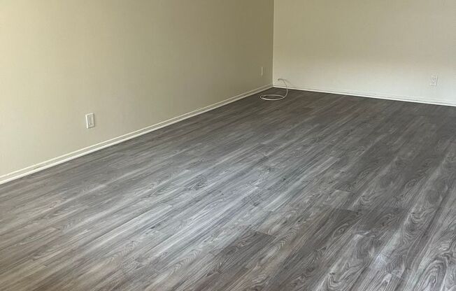13921 YUKON LP