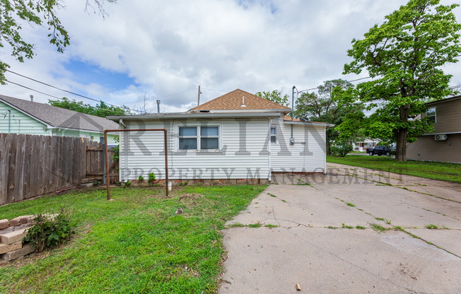 345 N MERIDIAN AVE