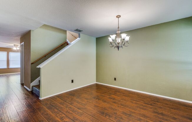 McKinney ISD!  5 bedroom, 3.5 baths, 2500+ sqft