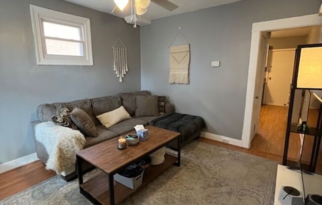 Lovely Hampden EOG 2bd/2ba Rowhome w CAC & W/D! Available 6/15