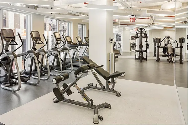 Studio, 1 bath, $3,795, Unit 23G