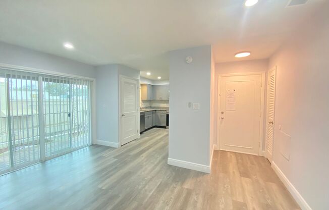 2 beds, 2 baths, $1,695, Unit UNIT C