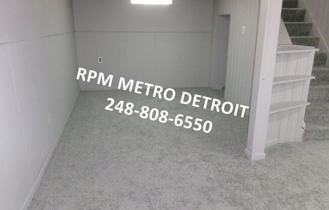 3 beds, 1 bath, $1,595, Unit (OM)