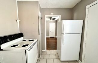 1 bed, 1 bath, 575 sqft, $750, Unit 2