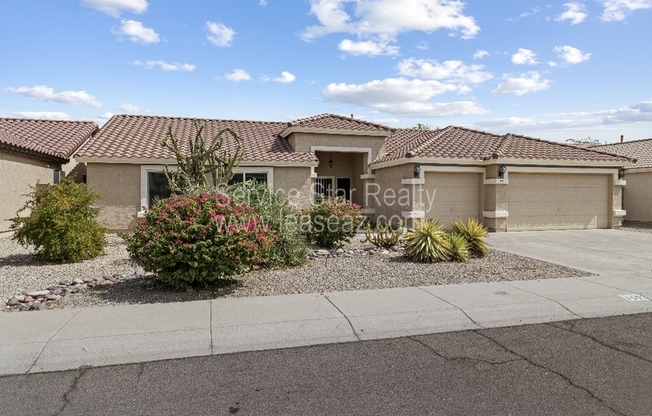 1502 E MALDONADO DR