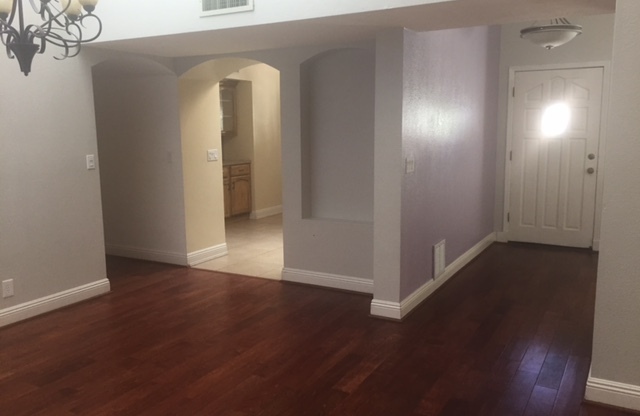 3 beds, 2 baths, $2,000