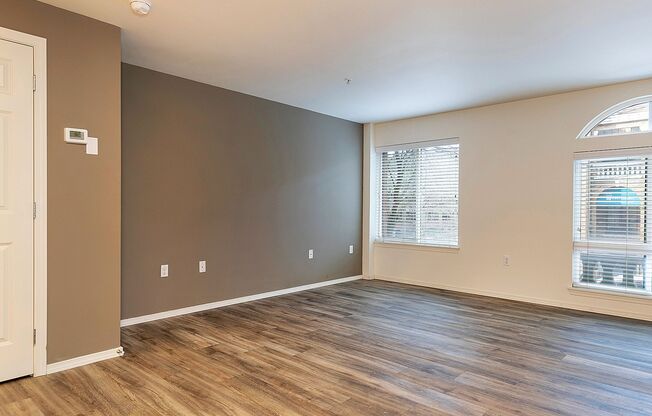 Studio, 1 bath, 585 sqft, $1,395, Unit 2-D