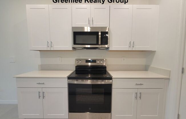 Brand NEW 3 Bed/2.5 Bath Townhome that was constructed just this year! Lawn & Internet INCLUDED in rent!