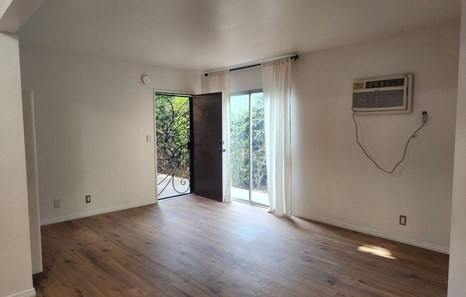 6416 Woodley Ave.