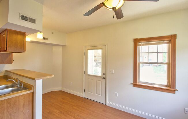 1 bed, 1 bath, 780 sqft, $1,450