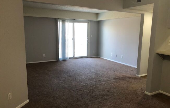 2 beds, 2 baths, 1,042 sqft, $1,199, Unit 6010H