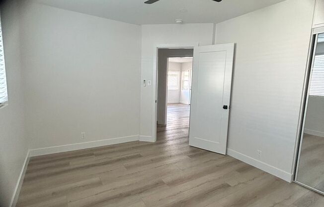 2 beds, 1 bath, $2,500, Unit 1074