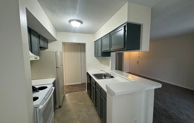 1 bed, 1 bath, 642 sqft, $1,020, Unit 5828B12