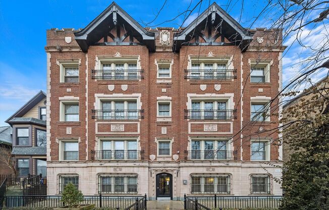 Studio, 1 bath, 325 sqft, $1,250, Unit 203