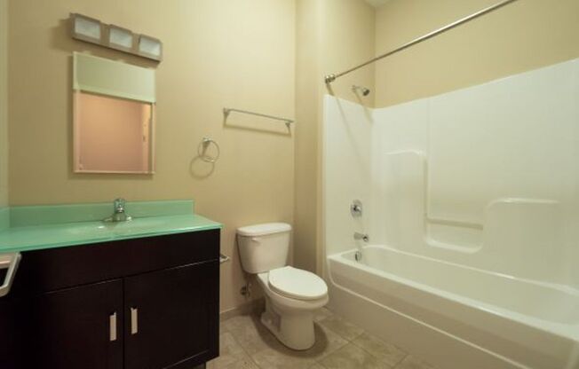 2 beds, 2 baths, 1,715 sqft, $2,080, Unit L20