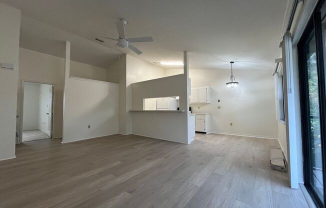 2 beds, 1 bath, 800 sqft, $1,395, Unit 204