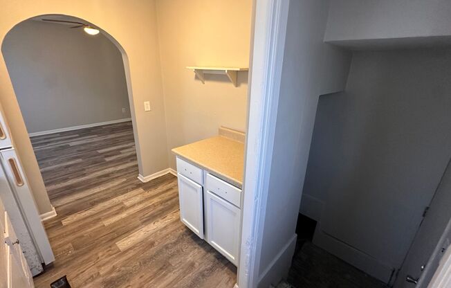 1 bed, 1 bath, $525, Unit 1421 E Lincoln