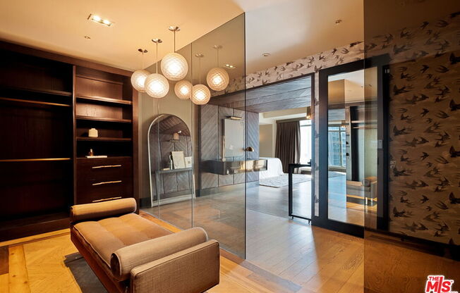 3 beds, 4 baths, 3,670 sqft, $15,000, Unit 2204