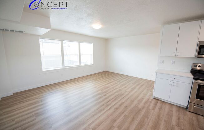 1 bed, 1 bath, 402 sqft, $1,315, Unit 121- (44)