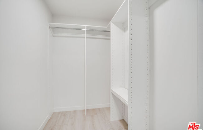 1021 S SHENANDOAH ST