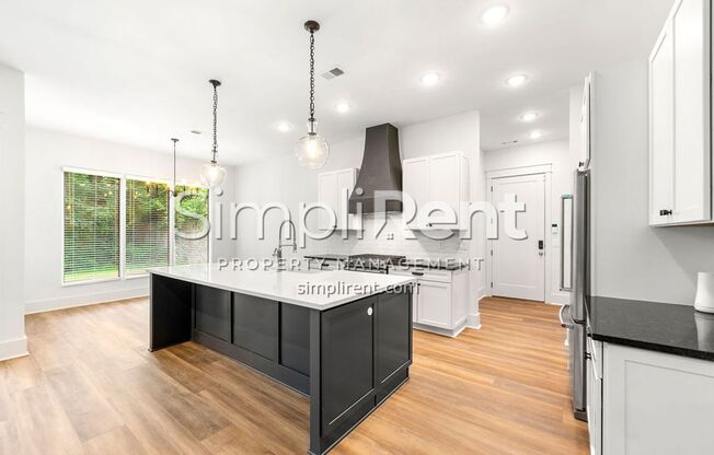New 4/3 Home in East Point