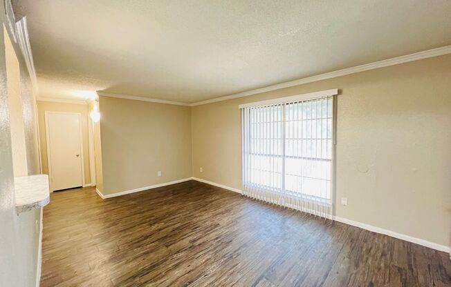 1 bed, 1 bath, 666 sqft, $1,175, Unit 2-204