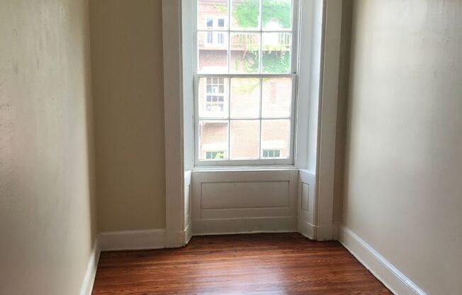 1 bed, 1 bath, 750 sqft, $1,400, Unit G