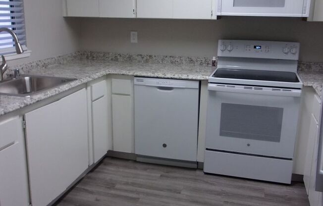 1 bed, 1 bath, 788 sqft, $1,750, Unit 47