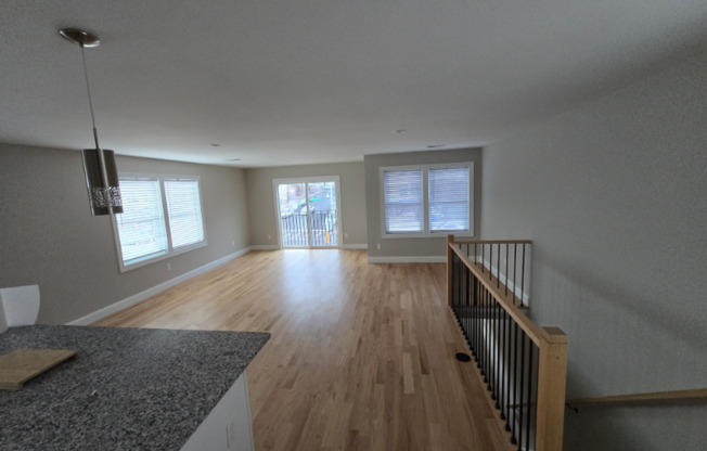 120 ELIZABETH AVE