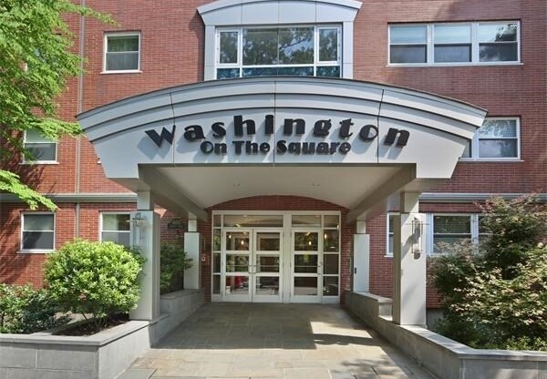 2 beds, 2 baths, 963 sqft, $3,950, Unit 1002