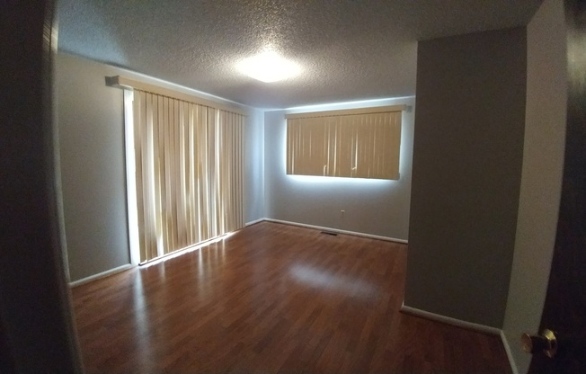 3 beds, 2 baths, $1,700