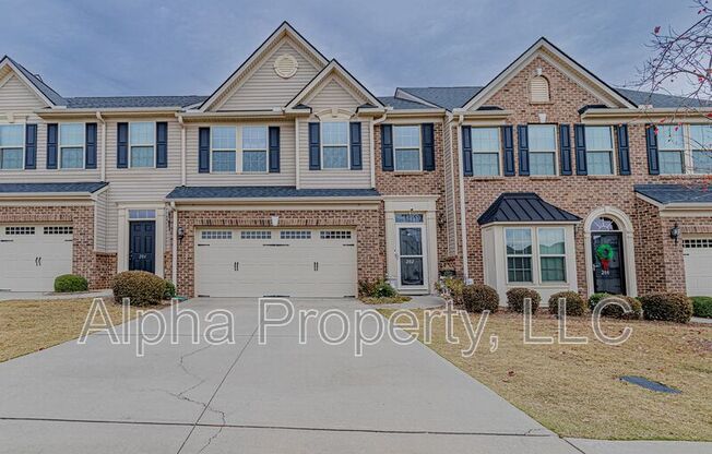 202 ALDERSIDE PL