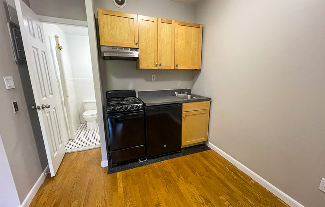 Studio, 1 bath, $2,630, Unit 18