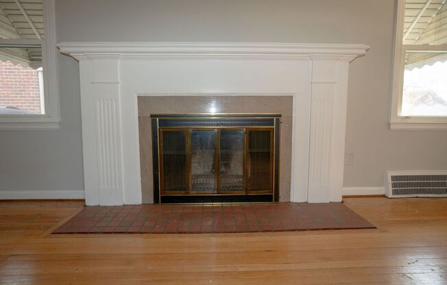 Update charming 3 bedroom bungalow