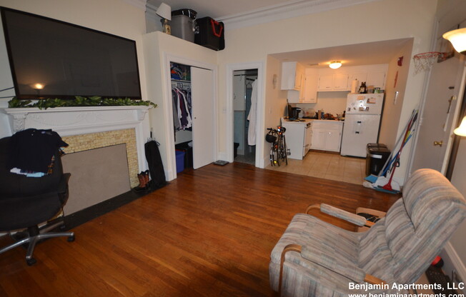1071 BEACON ST